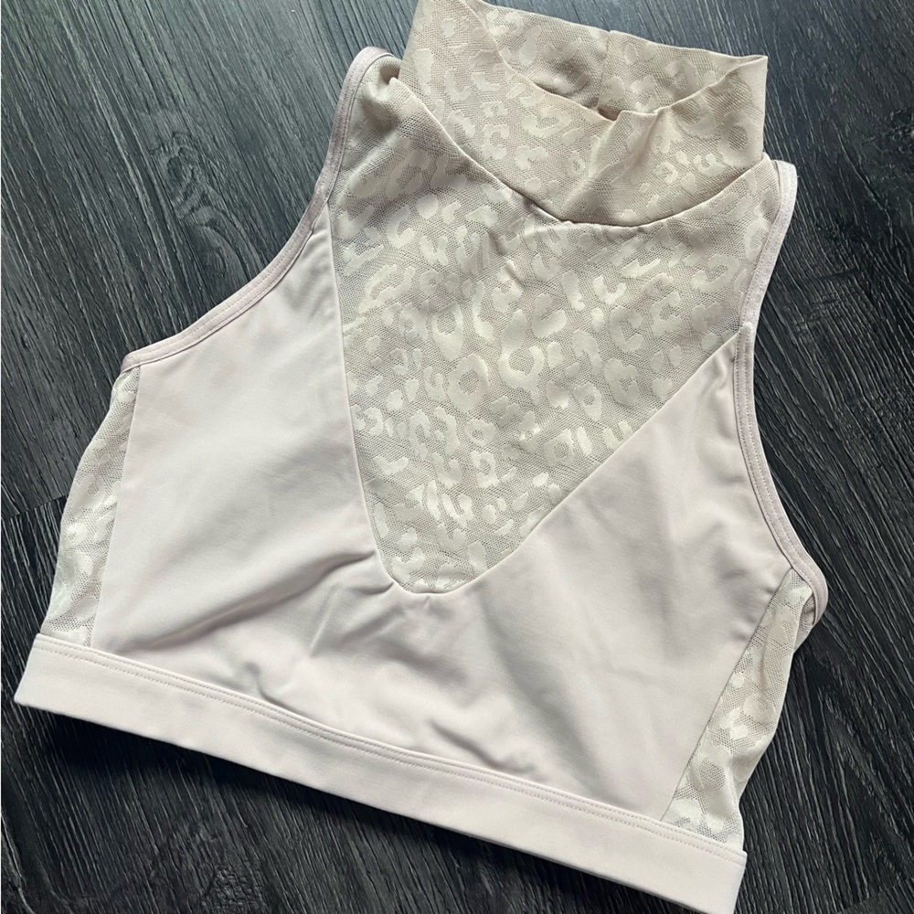 EUC - Victoria Secret Sport Bra